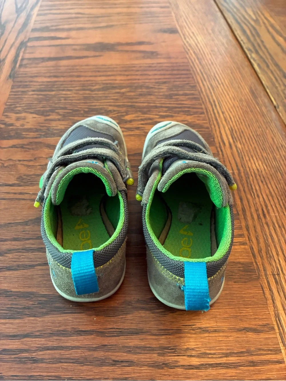 PLAE Kids Gray Sneakers with Green and Blue Accents